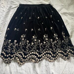 Dressbarn Black Bubble Embellished Cocktail Skirt